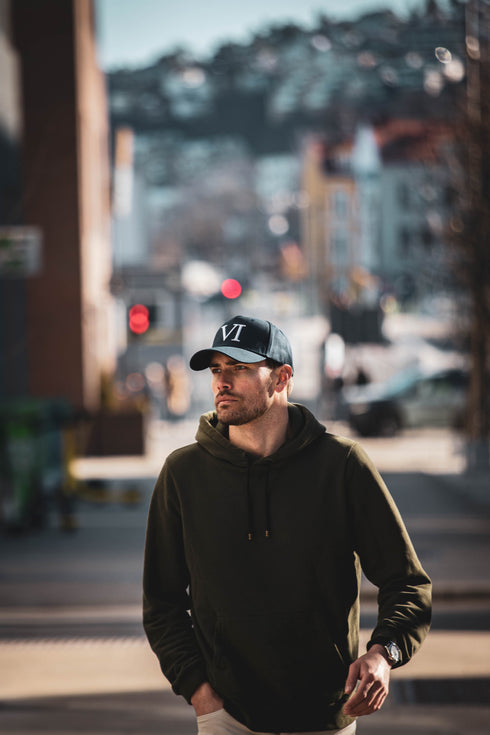 SIGNATURE NAVY WHITE VI