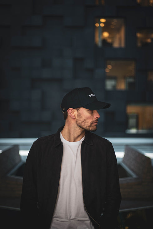 SIGNATURE BLACK DON SIXS